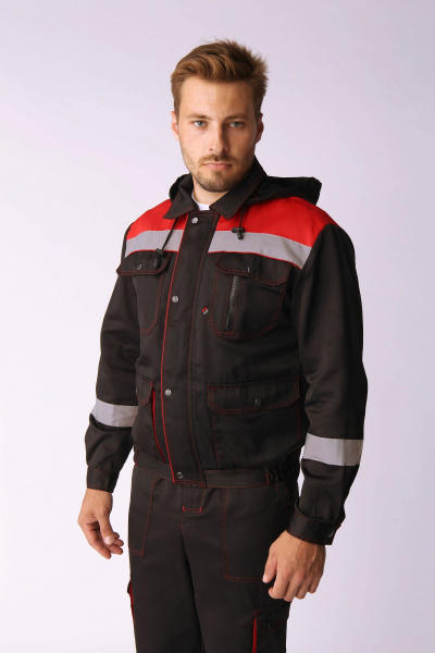 Костюм Титан СОП с капюшоном (тк.Смесовая,210) п/к, черный/красный